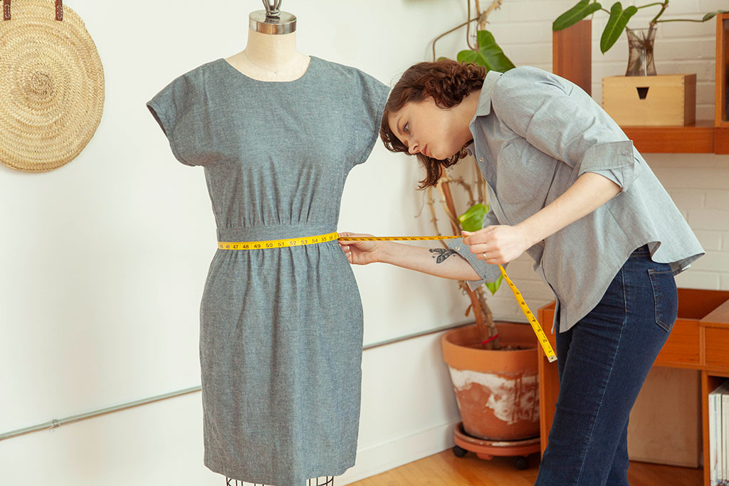 Learn-to-Sew: Taking Accurate Body Measurements - Rebecca Angela