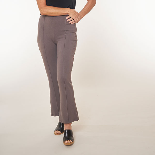 DIY Fitted Knit Trousers - Review of the Seamwork Dexter pattern — Sew DIY