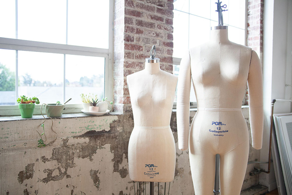 Fabulous Fit® Fully Pinnable Studio Dress Form Women's Regular